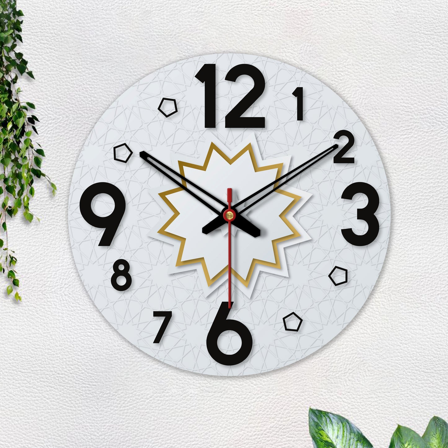 Star Shape Pattern Wooden Wall Clock