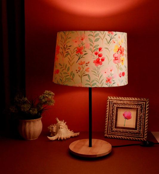 Beautiful Flower Art Drum Shaped Table Lamp with Wood Base