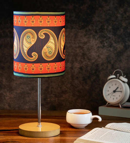 Beautiful Majestic Paisley Printed Traditional Buffet Table Lamp with Shade