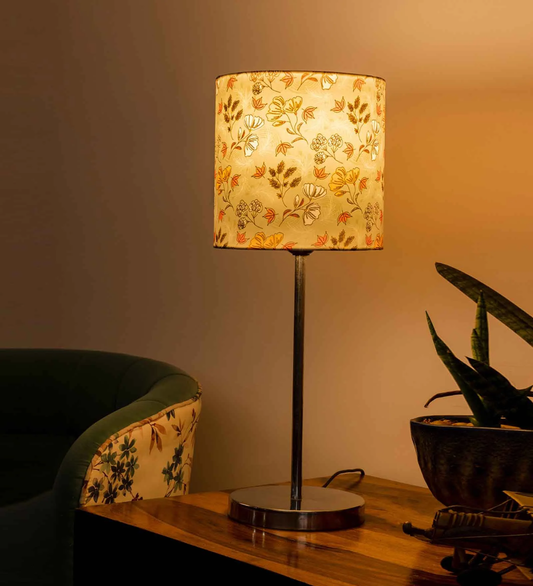 Decorative Flower Pattern Table Lamp with Silver Finish Base