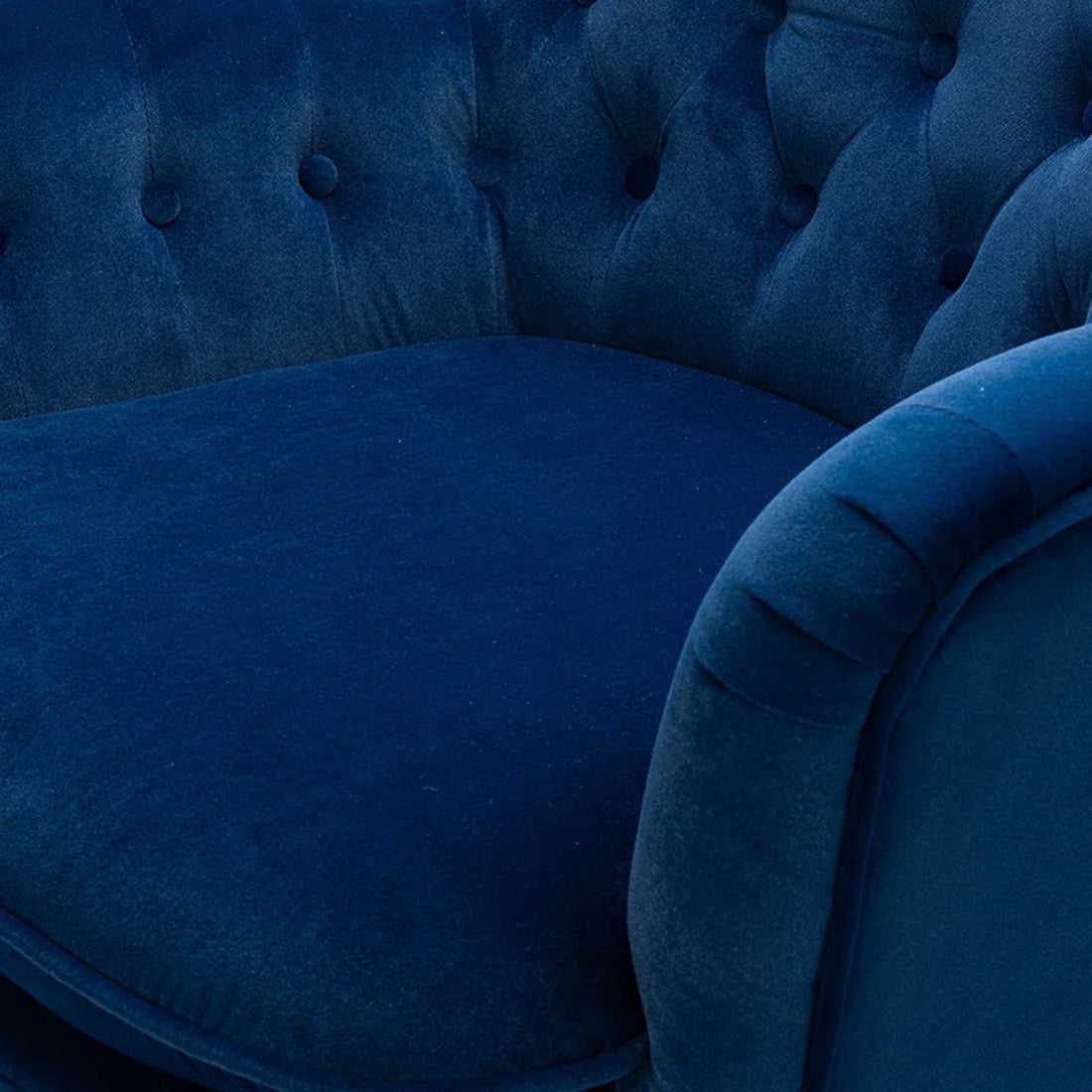 Detailed Tufted Super Comfy Navy Blue Velvet Sofa Lounge Chair