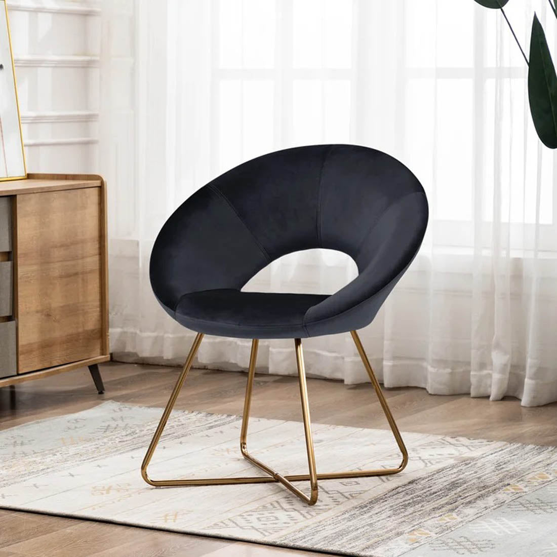 Edgy Shell Designer Shape Black Accent Chair